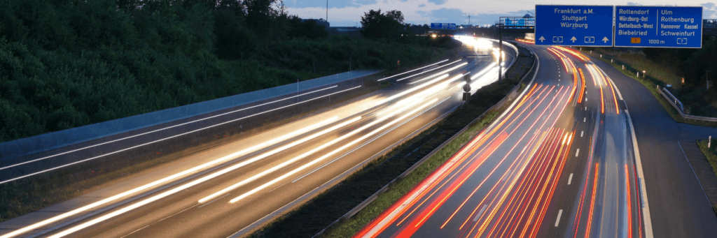 La IA está revolucionando la logística ¿Te gustaría saber cuál es su mayor impacto en el sector de transporte masivo de carga?